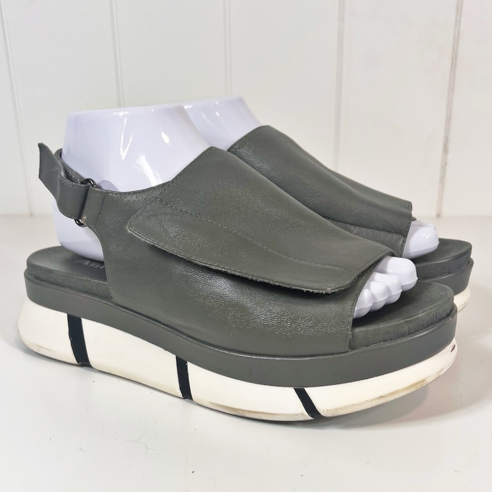 Antelope Women's 315‎ Nappa Overlap Gray Leather Sandal Size 38/7.5